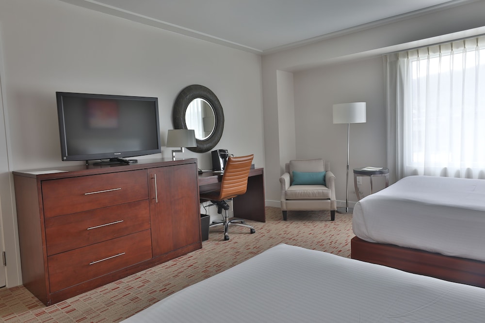 Room, 2 Queen Beds, Accessible - Photo 3