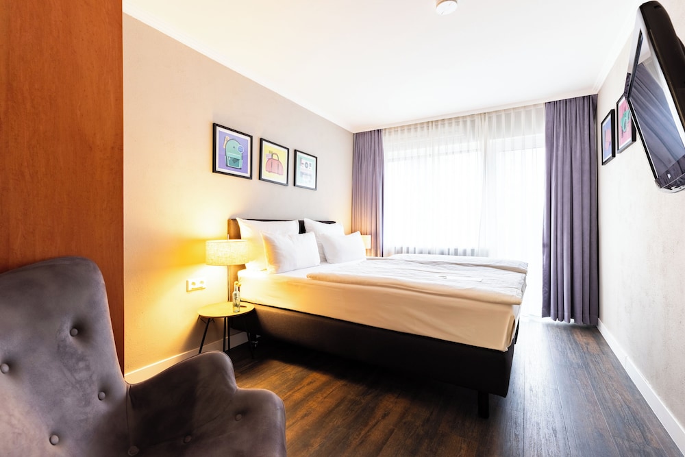 Premium Room, 3 Twin Beds (Annex) - Photo 1