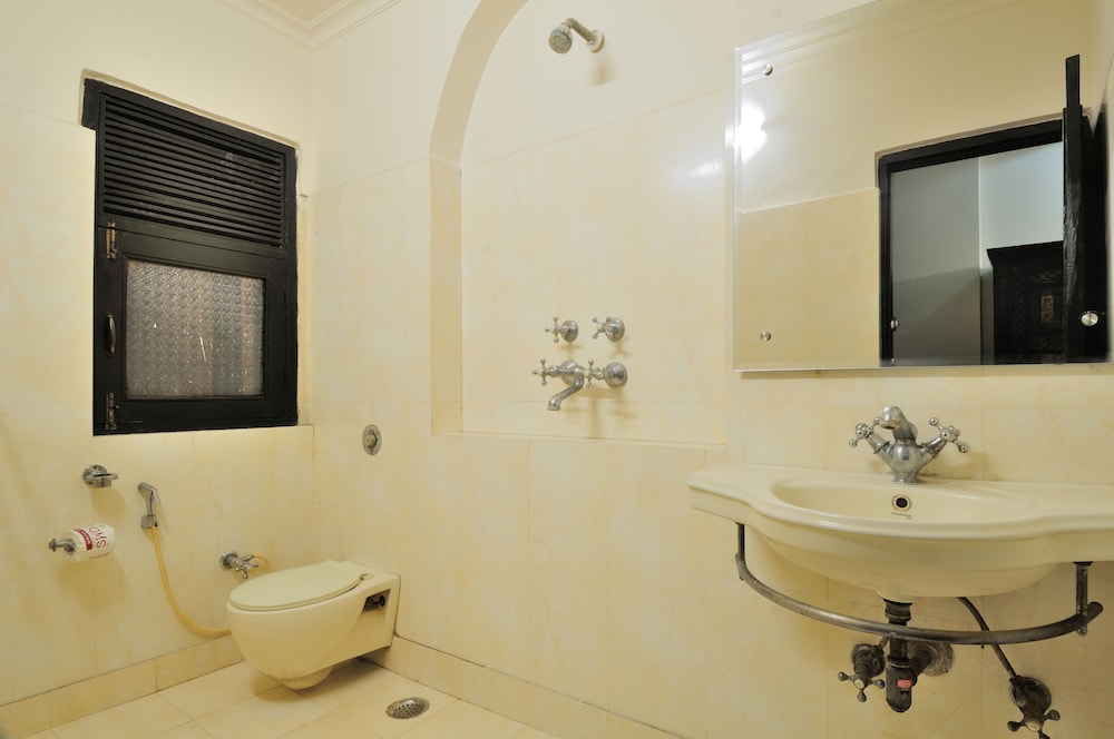 Deluxe Room - Photo 2