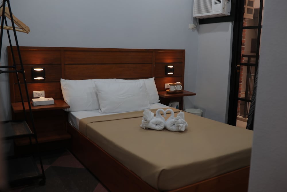 Standard Double Room - Photo 5