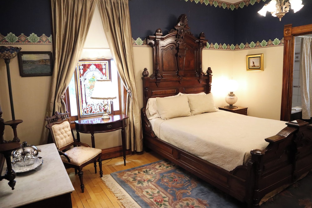 The Hideaway Room