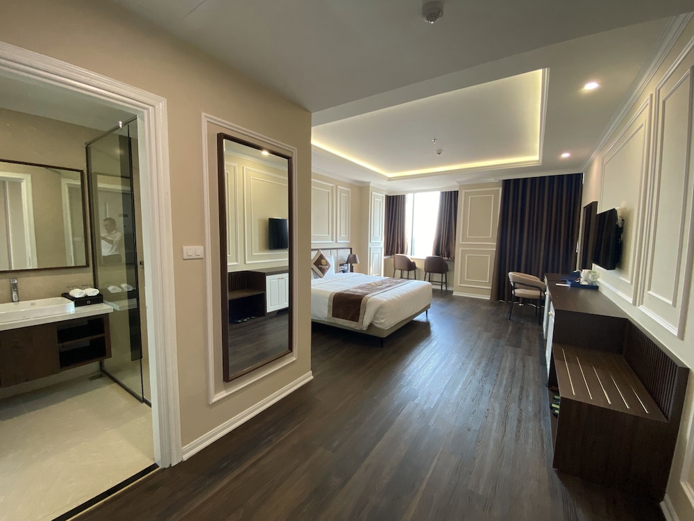 Deluxe Double or Twin Room photo 3