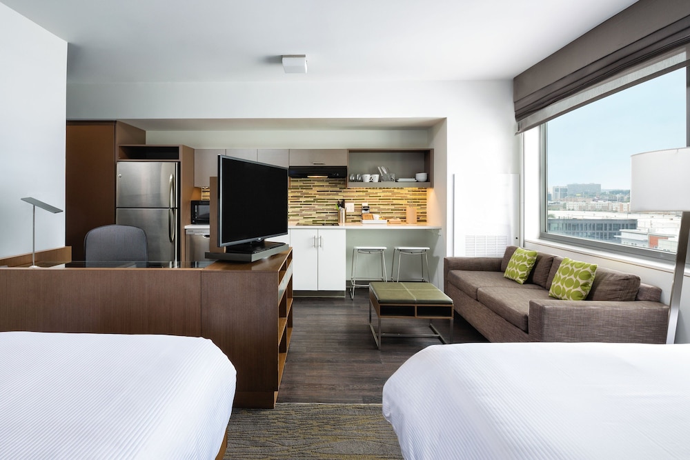 Studio, Multiple Beds