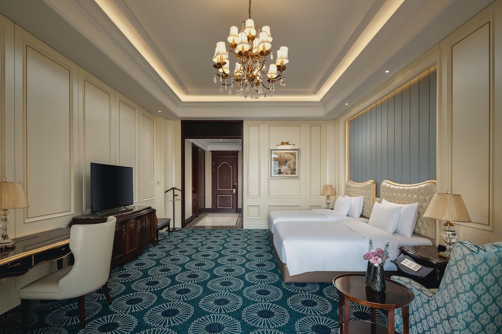 Standard Room, 2 Double Beds - Photo 2