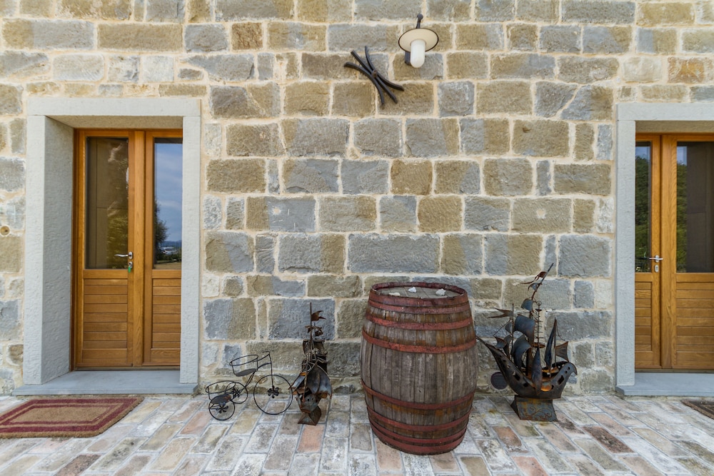 Tenuta Borgo Santa Cecilia, Foto 4