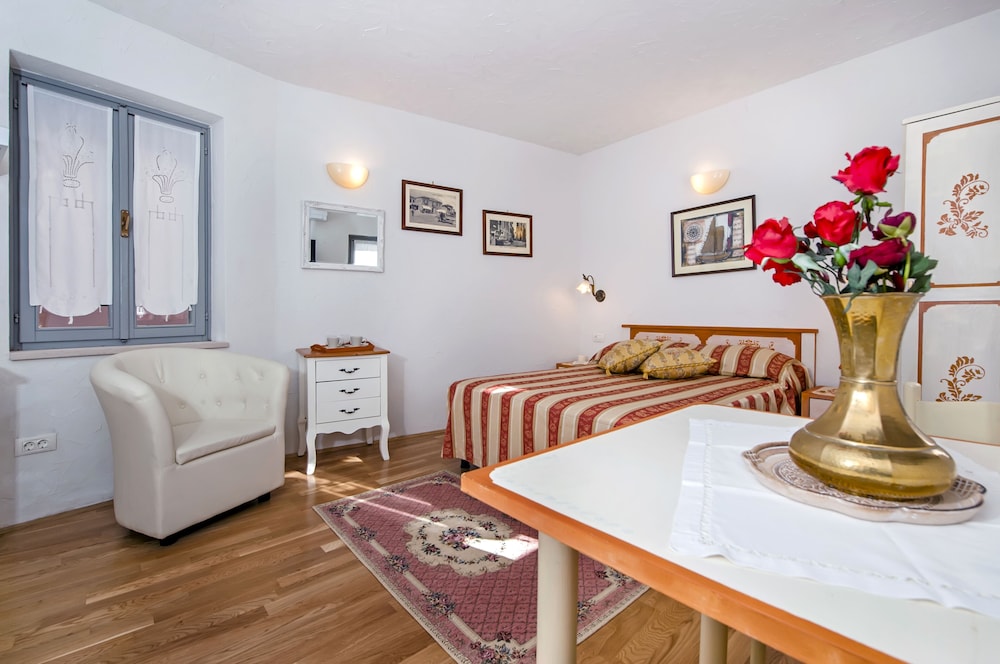 Studio, 1 Double Bed