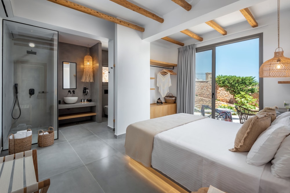 Deluxe Apartment, 2 Bedrooms, Kitchen, Garden View