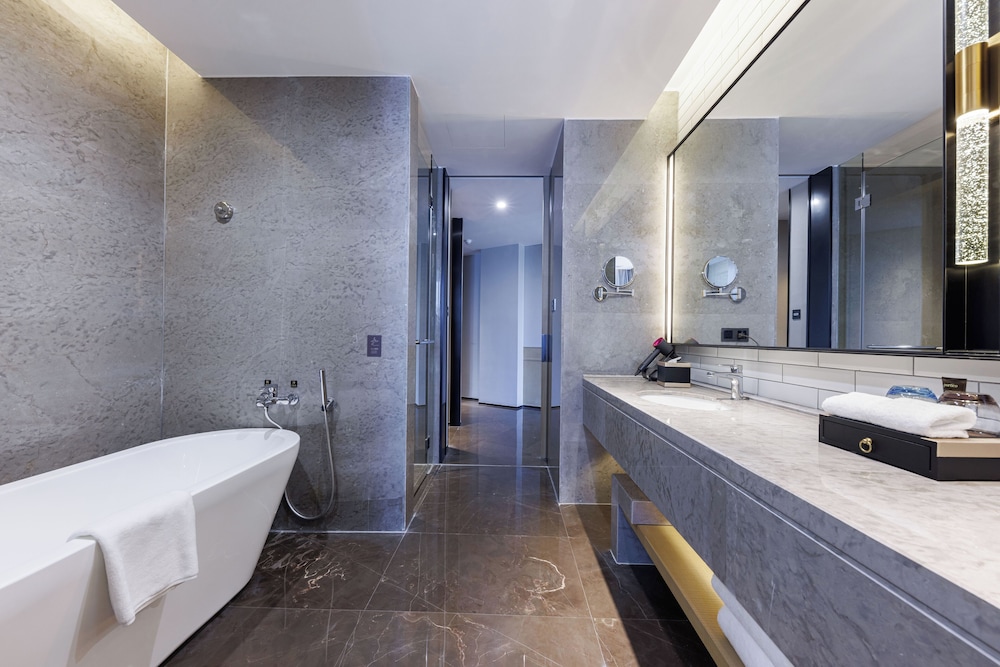 Executive Room photo 2