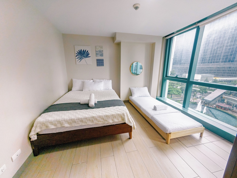 Family Condo, Multiple Beds, Non Smoking, City View