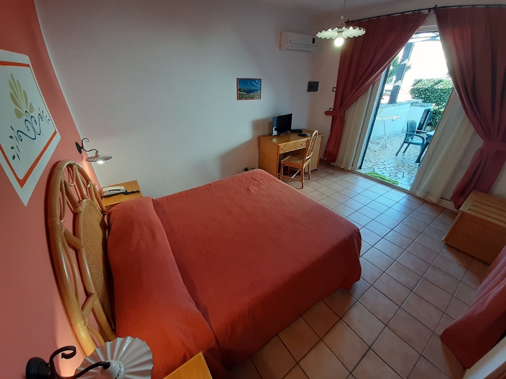 Classic Double Room - Photo 4