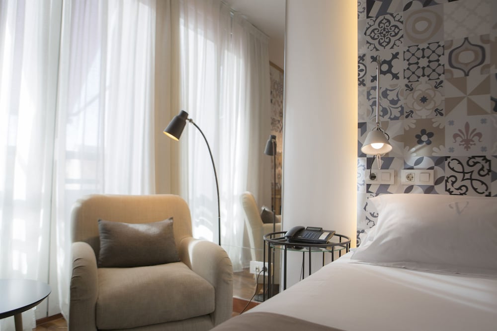 Basic Single Room