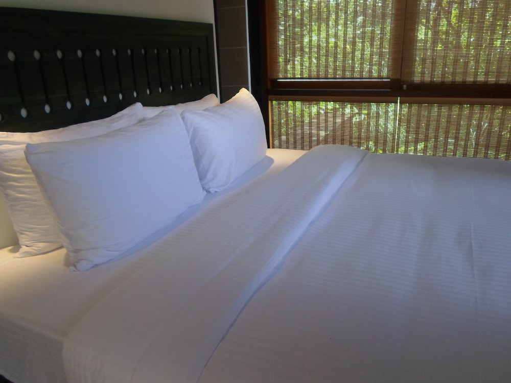 Deluxe Chalet, 1 King Bed, Non Smoking, Mountain View photo 1