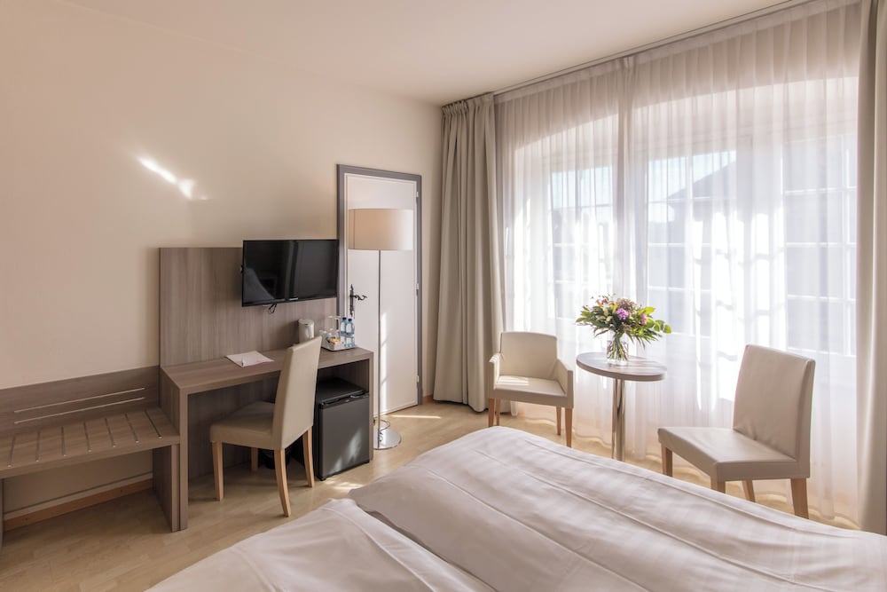 Superior Twin Room - Photo 3