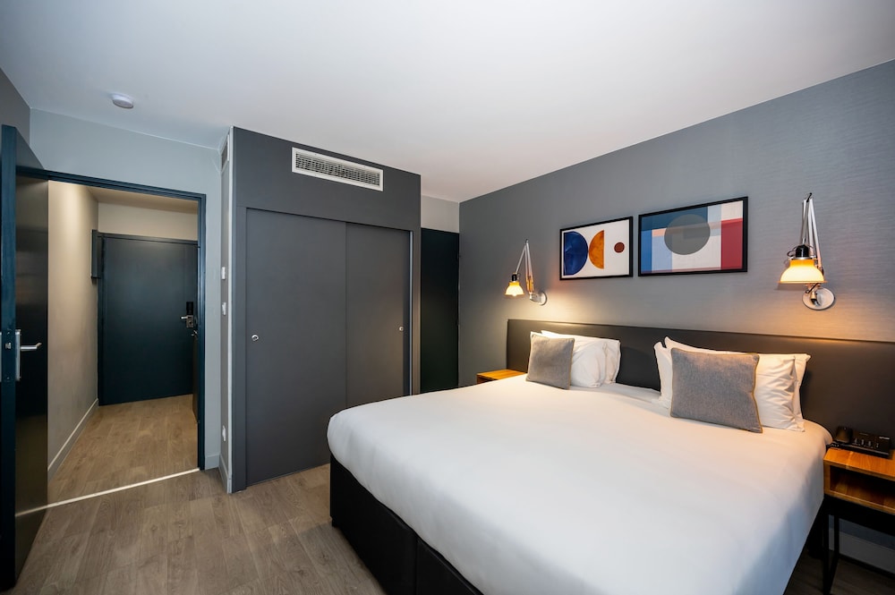 Studio Apartment (2 Adults)