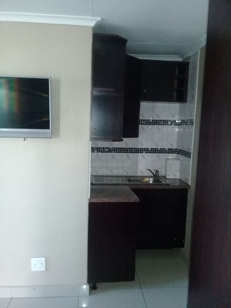Family Room photo 3