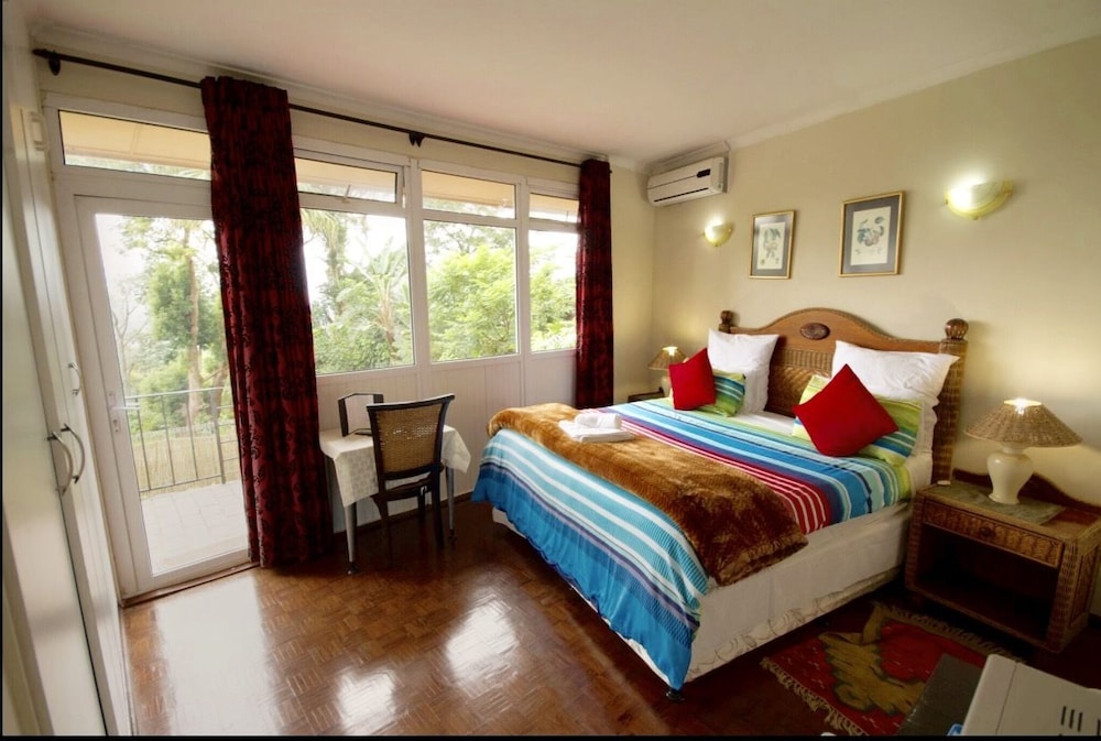 Luxury Double Room Single Use, 1 King Bed, Golf View photo 1