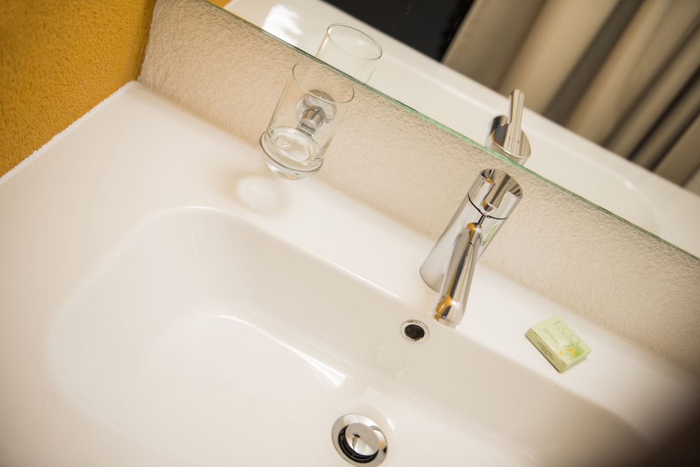 Economy Single Room (shared bathroom) photo 2