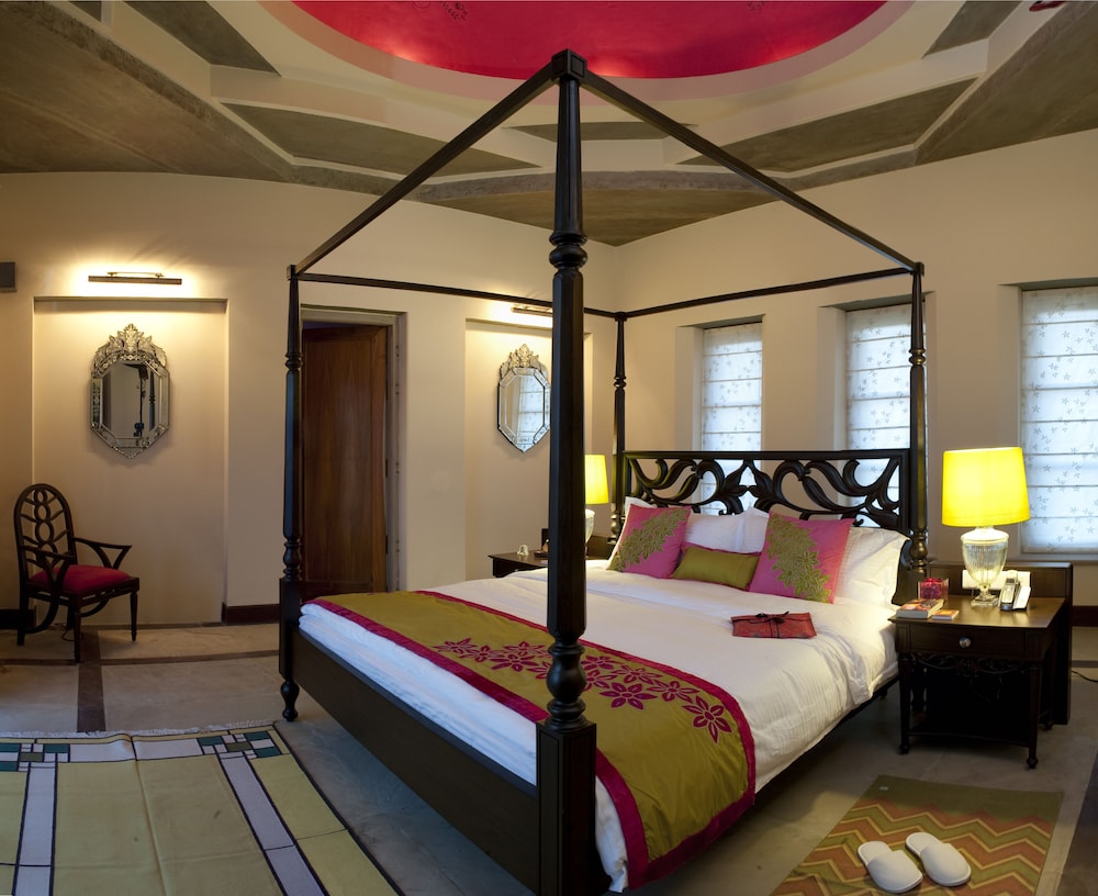 Luxury Garden & Spa Villa