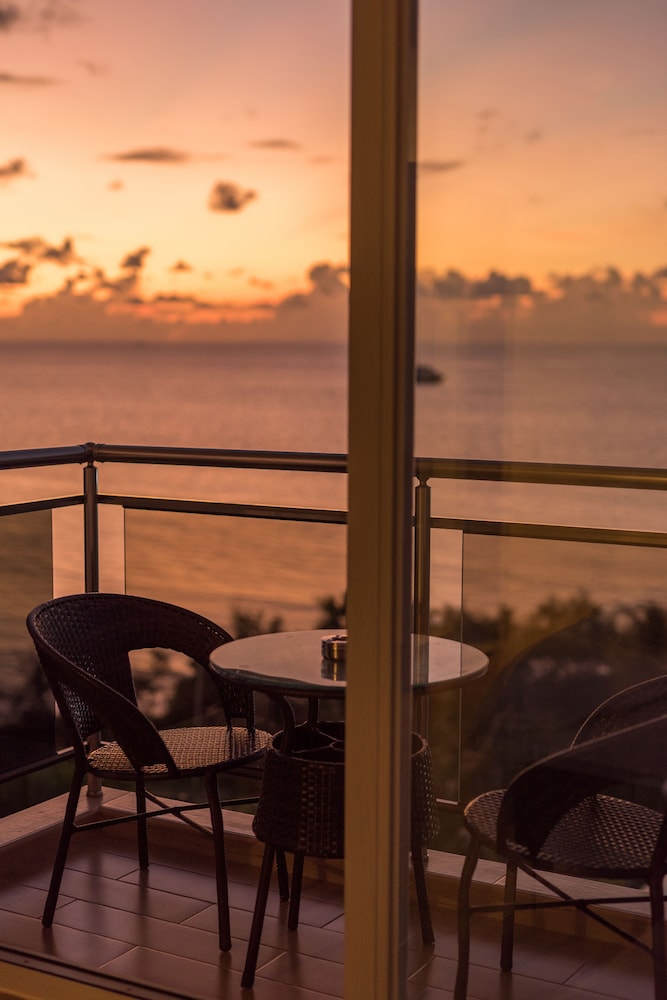 Deluxe Double Room, Sea View - Photo 9