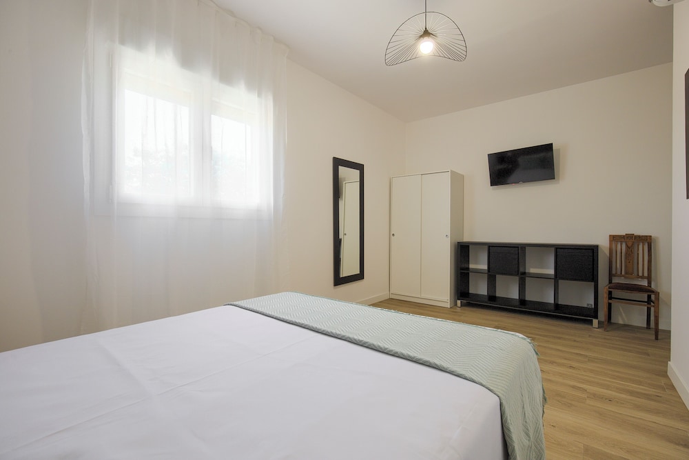 Standard Double or Twin Room photo 3