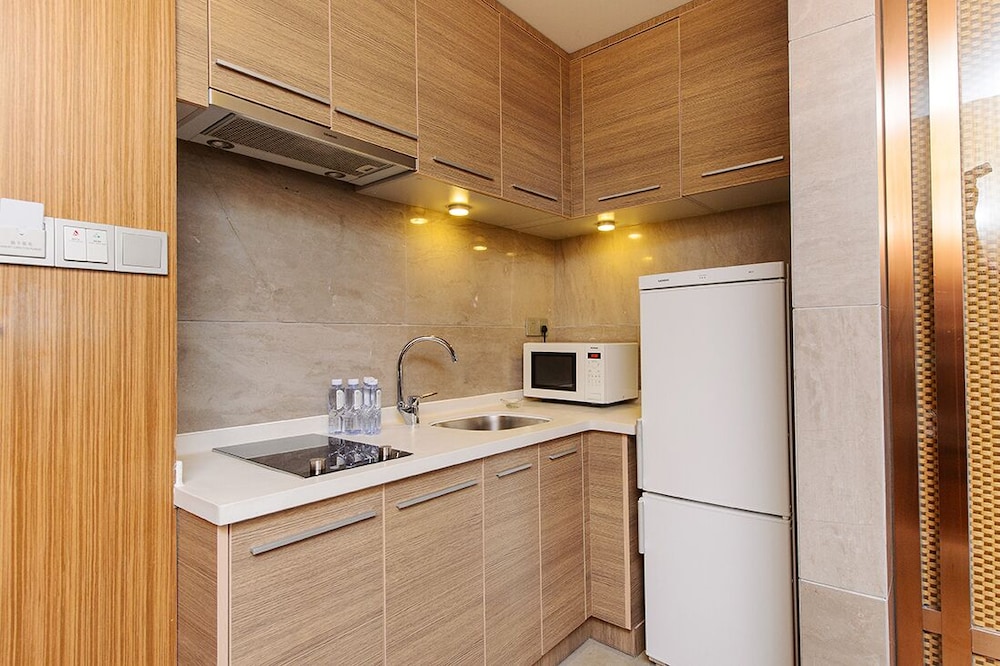 Grande Deluxe Suite With Lake View - Photo 5