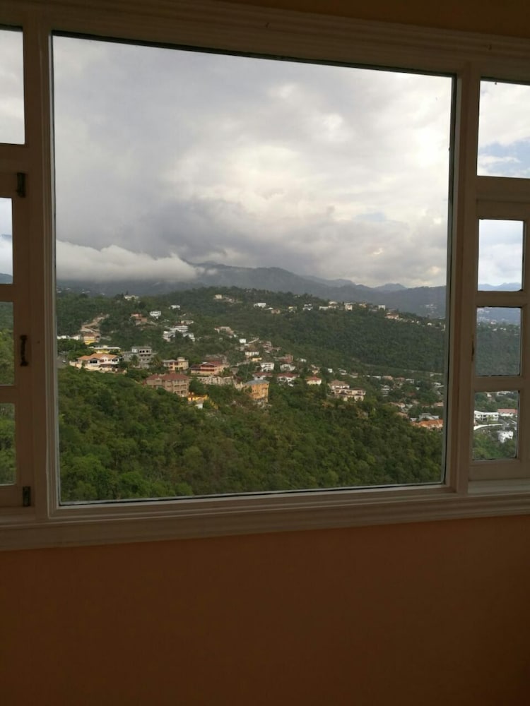 Executive Apartment, 1 Bedroom, Kitchen, City View photo 3