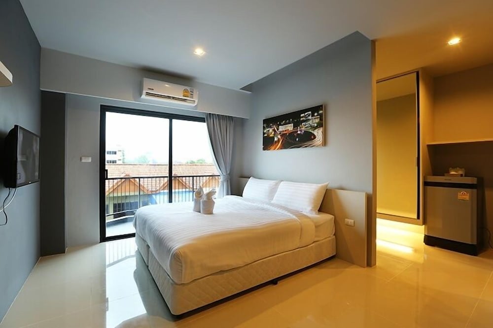 Studio with Balcony Room photo 1