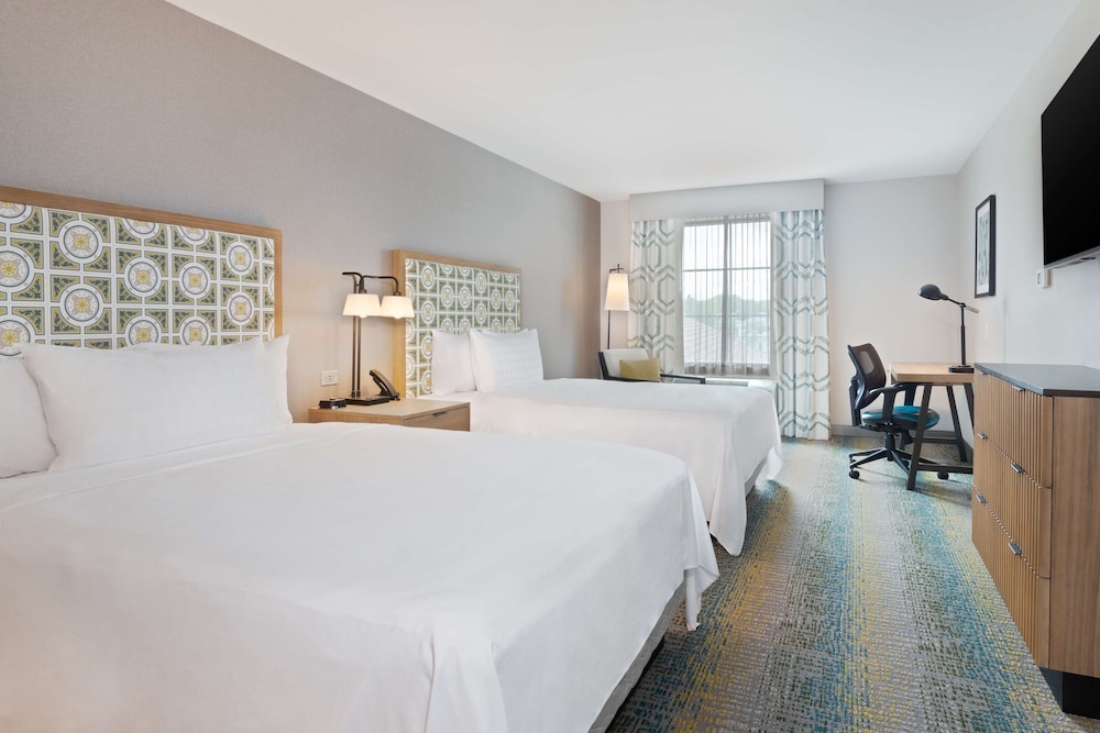 Suite, 2 Queen Beds, Accessible, Bathtub - Photo 1