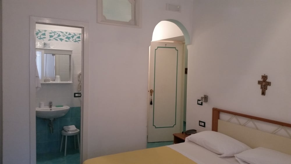Triple Room photo 3