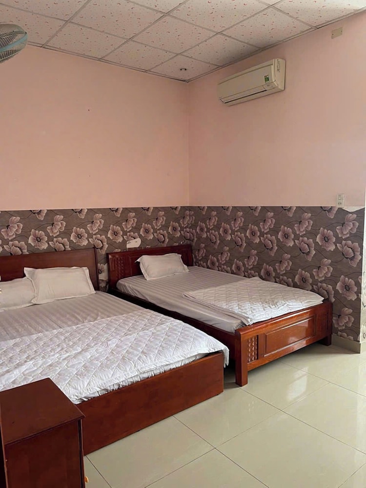 Triple Room, Multiple Beds, Non Smoking photo 2