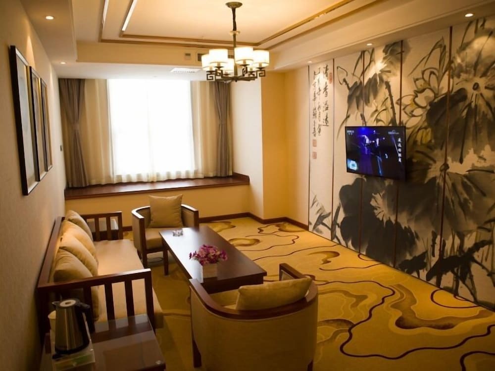Deluxe Suite - Photo 4
