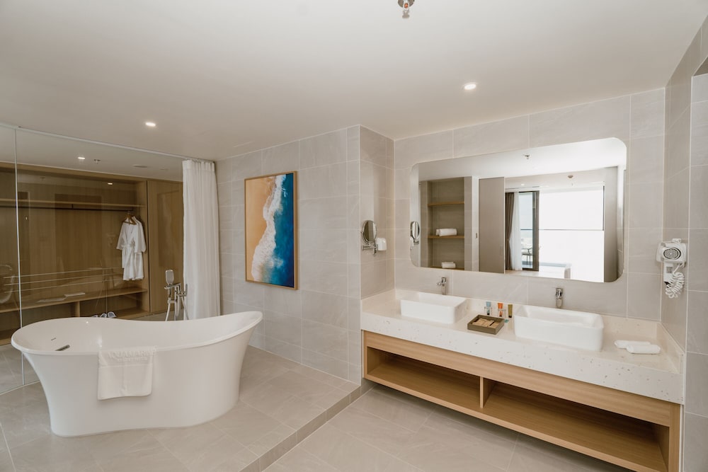 Executive Suite, Ocean View - Photo 6