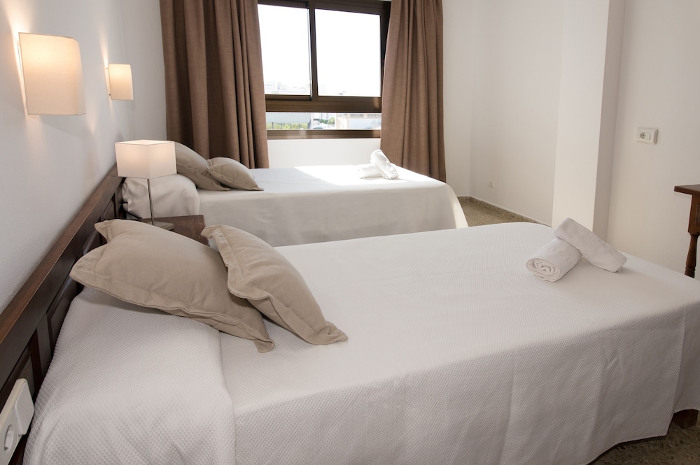 Apartment, 2 Bedrooms (1-6 pax) photo 3