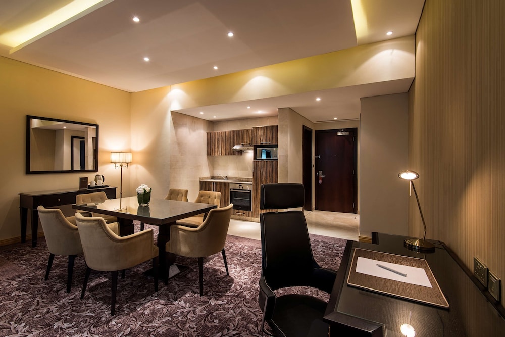 Royal Suite, 2 Bedrooms, Kitchen