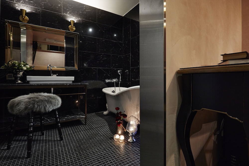 Premium Double Room photo 2