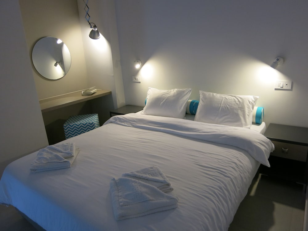 Apartment photo 2