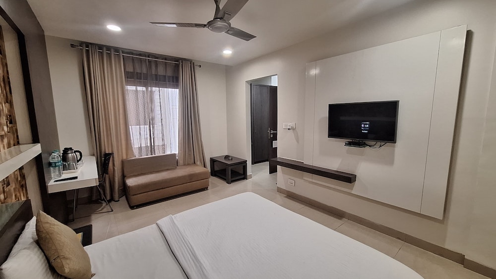 Standard Double or Twin Room photo 1