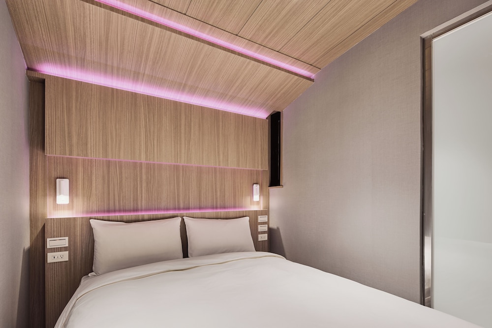 Available room