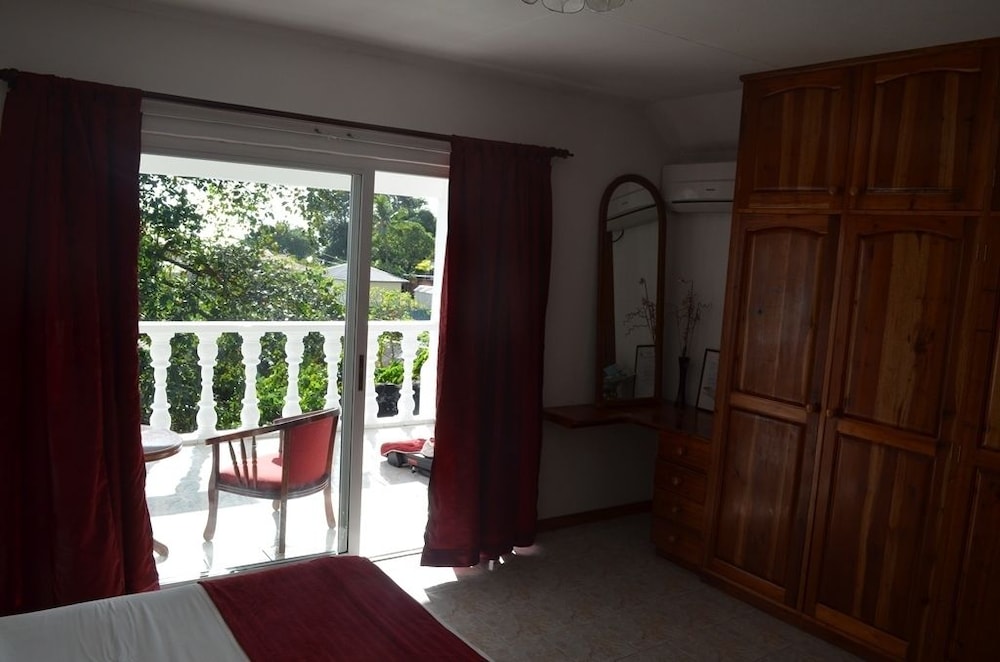 Panoramic House, 2 Bedrooms, Kitchenette, Ocean View