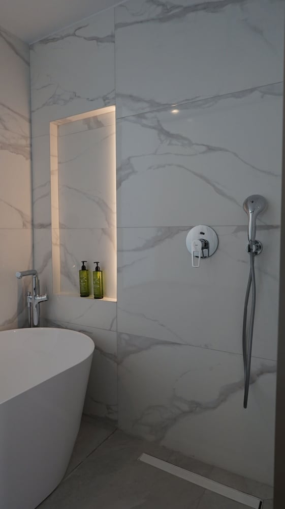 Junior Suite - Photo 12