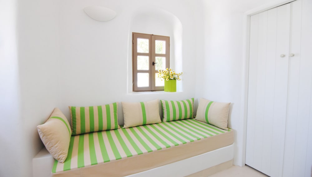 Classic Suite, Sea View - Photo 13