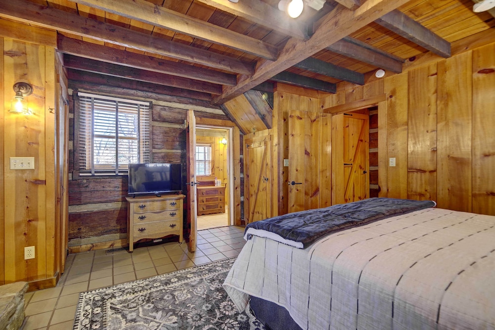 House (2 Bedrooms) photo 2