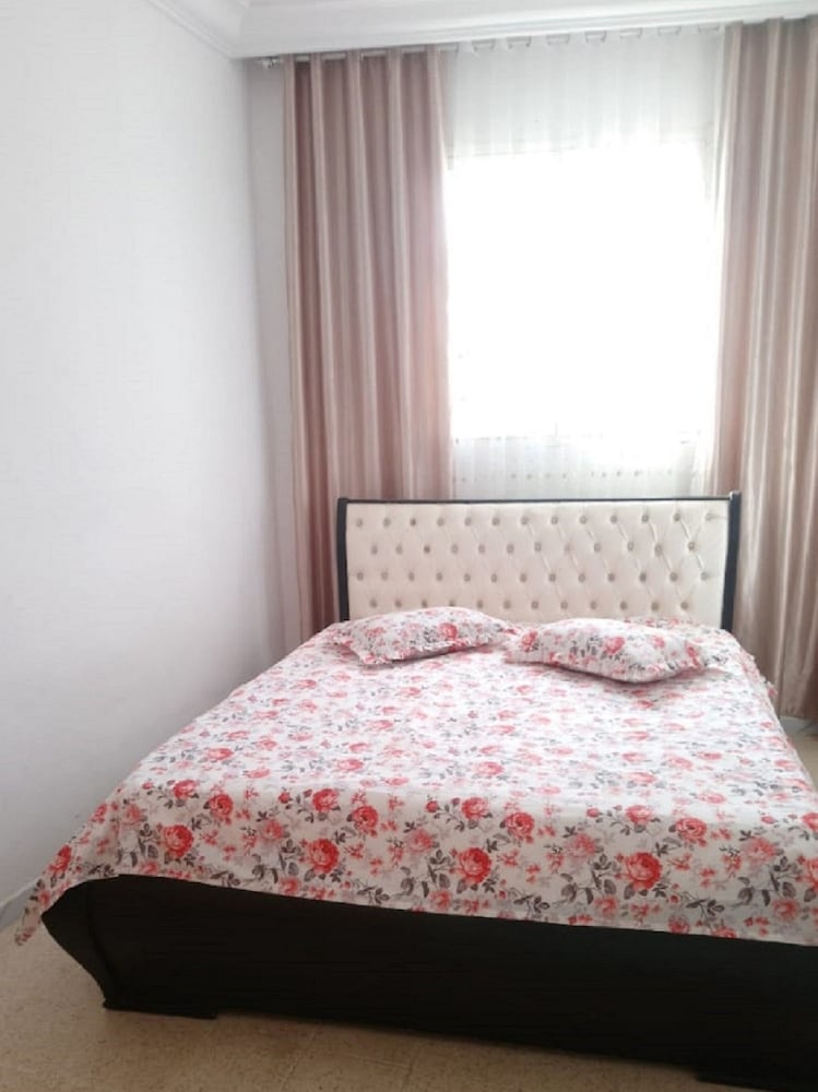 House, 2 Bedrooms, Smoking, Balcony