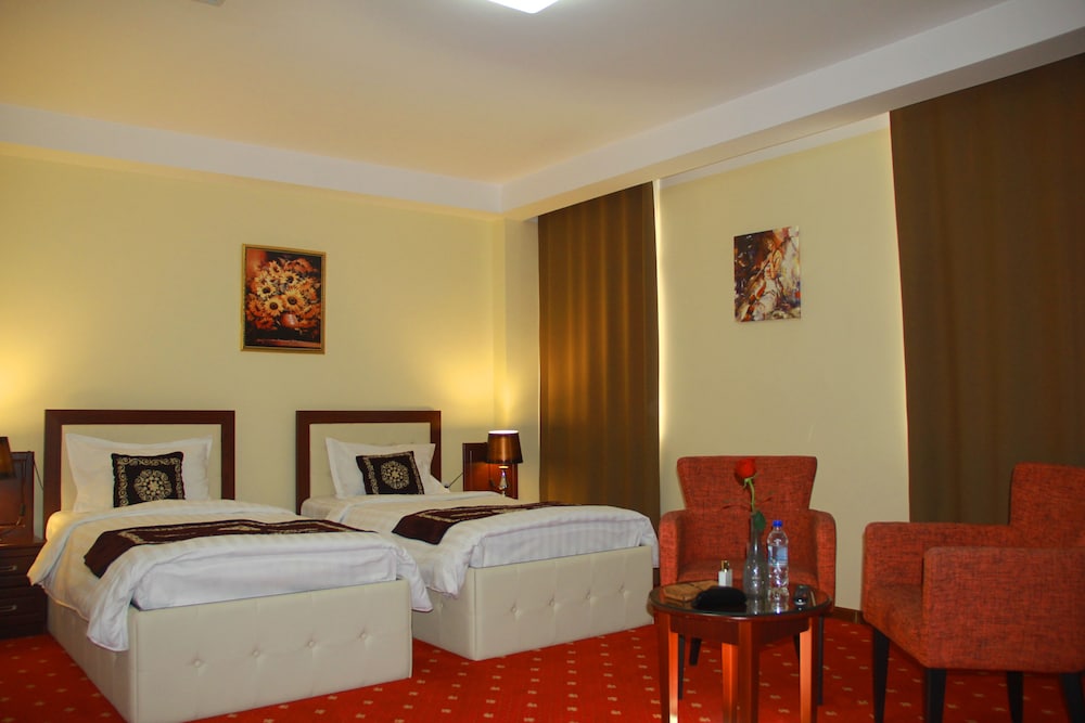 Deluxe Twin Room photo 1