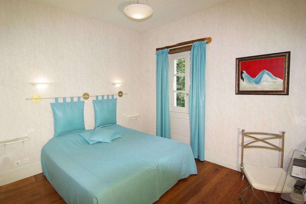 Standard Room, 2 Twin Beds photo 3
