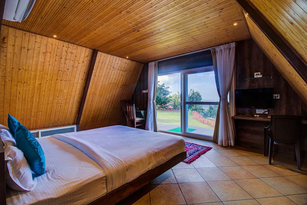 Deluxe Chalet photo 3