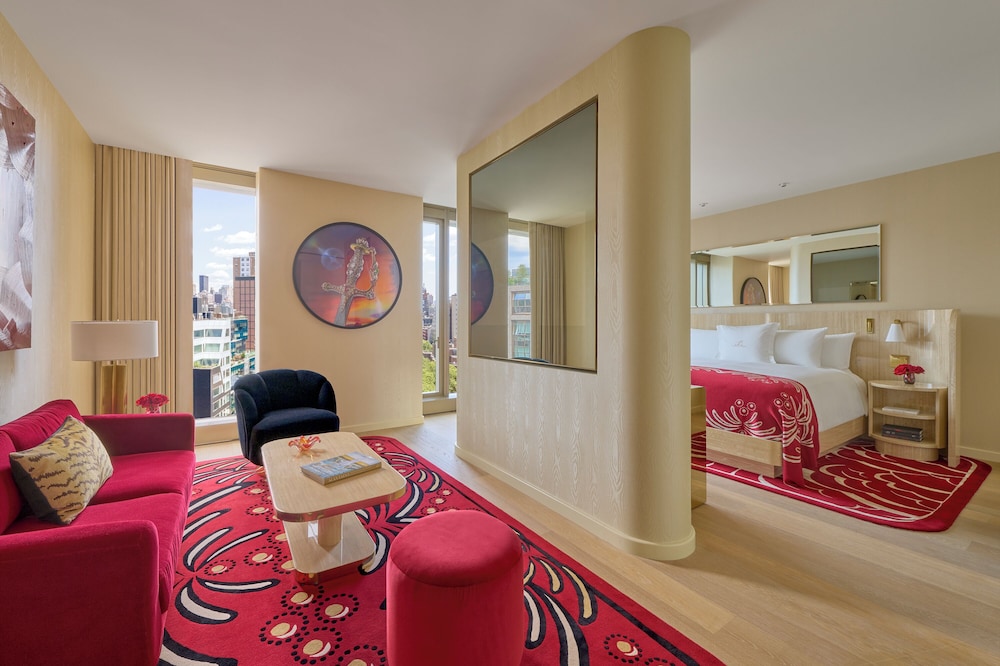 High Line King Junior Suite Mobility Accessible