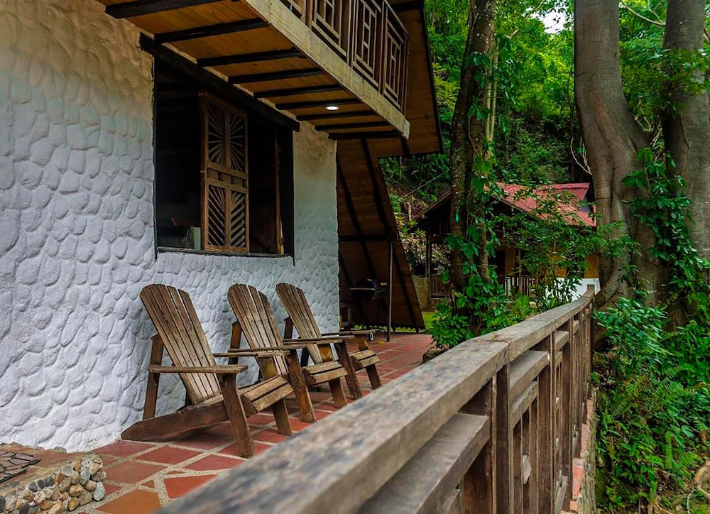 Signature Cabin, Multiple Beds