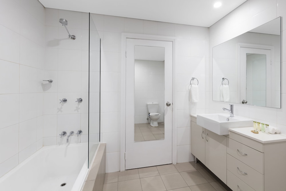 Studio Apartment - Photo 19