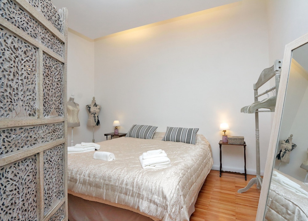 Studio, 1 Bedroom